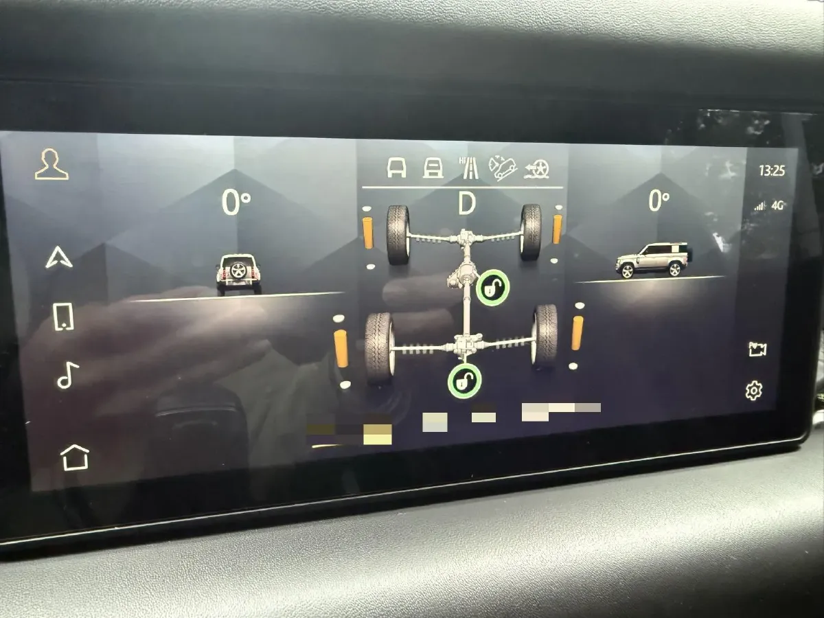 2020 Land Rover Defender 3.0T 400HP L6 8AT,autocango,china used car exporter,china ev exporter,chinese used car exporter,chinese used ev exporter