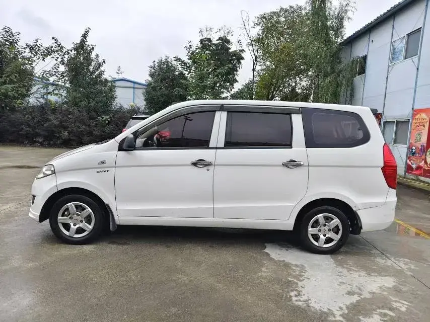 2018 WULING HONGGUANG thumbnail 3