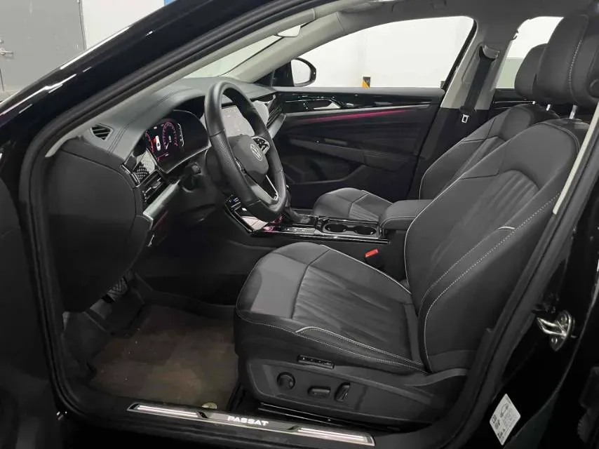 2023 Volkswagen Passat 2.0T 186HP L4 7DCT,autocango,china used car exporter,china ev exporter,chinese used car exporter,chinese used ev exporter