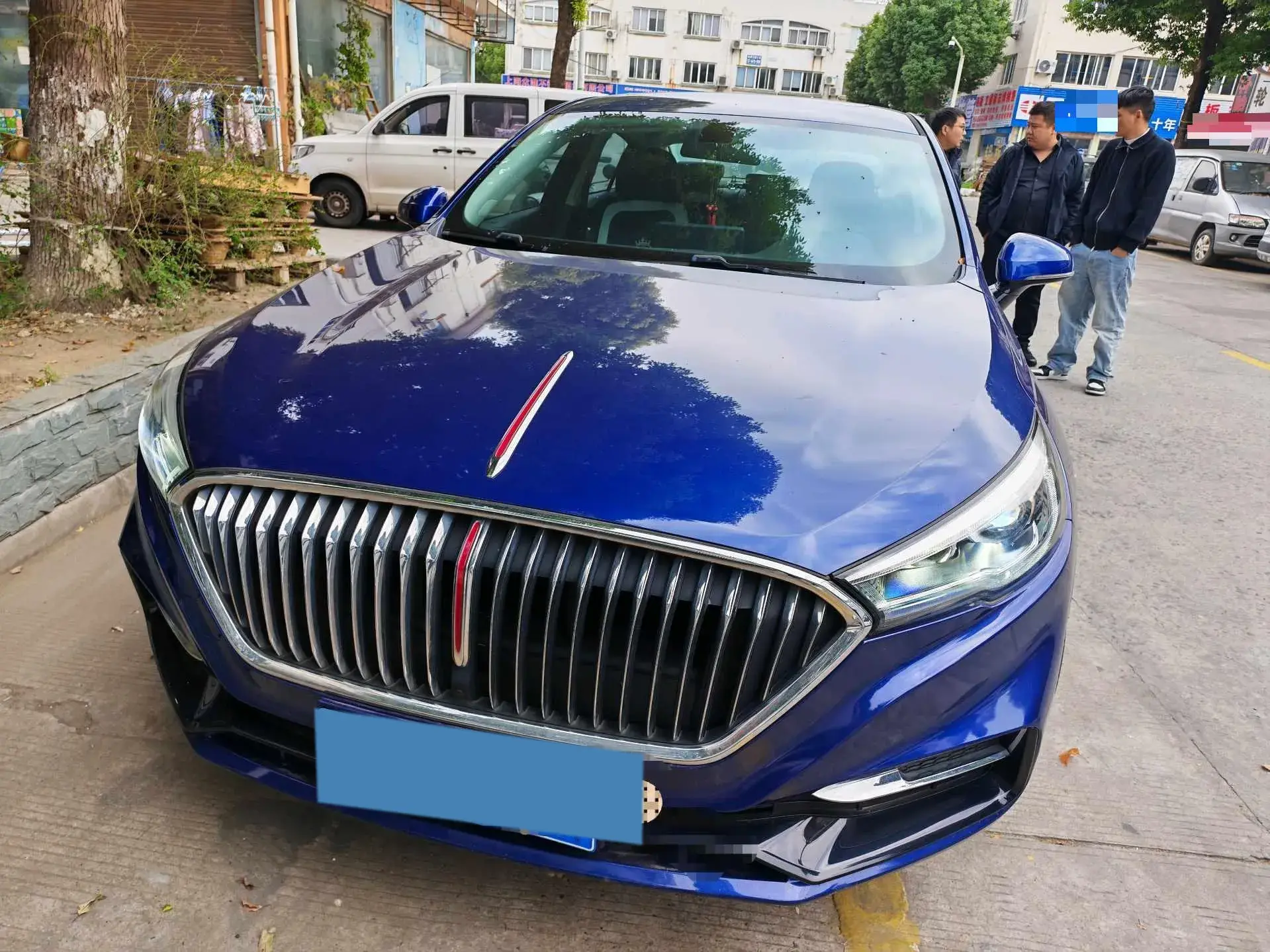2023 HONGQI H5 thumbnail 2