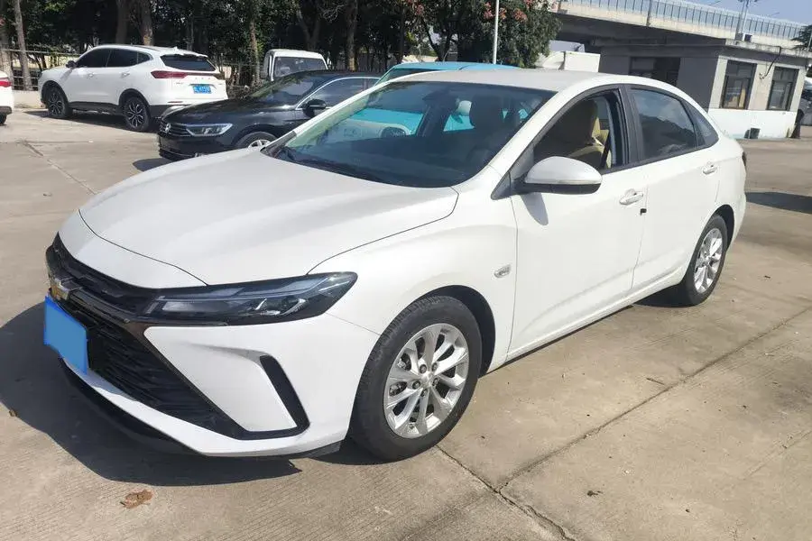 2023 CHEVROLET MONZA view 1