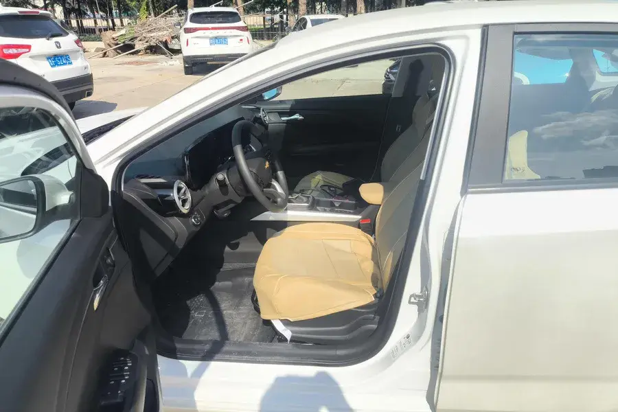 2023 CHEVROLET MONZA thumbnail 3