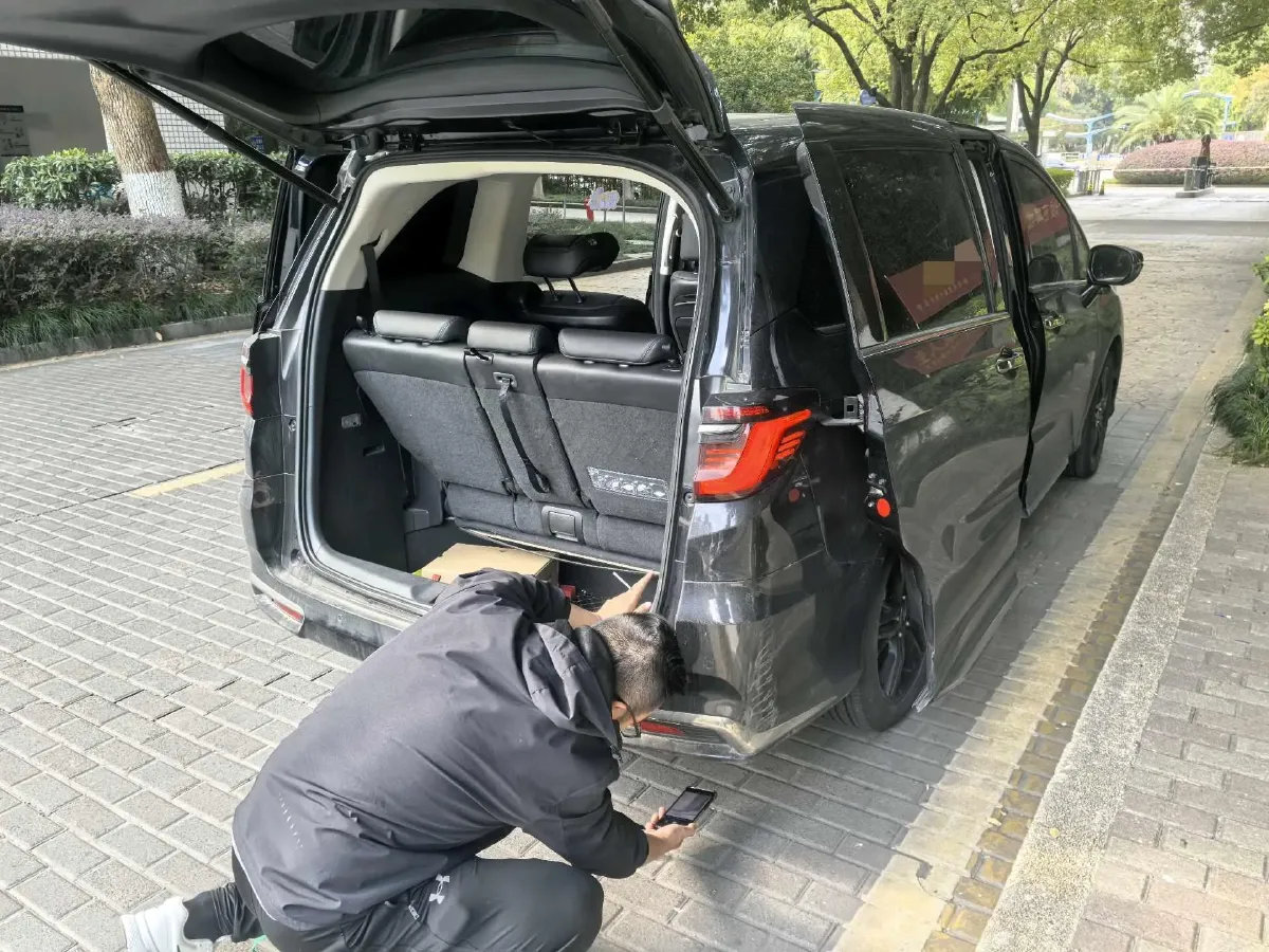 2022 Honda Odyssey 2.0L 146HP L4 E-CVT Hybrid,autocango,china used car exporter,china ev exporter,chinese used car exporter,chinese used ev exporter