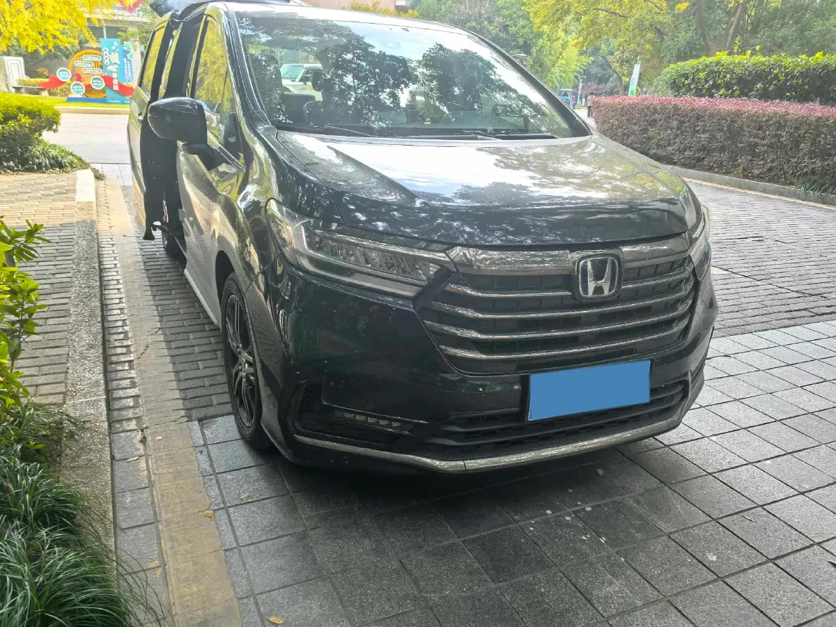 2022 Honda Odyssey 2.0L 146HP L4 E-CVT Hybrid,autocango,china used car exporter,china ev exporter,chinese used car exporter,chinese used ev exporter