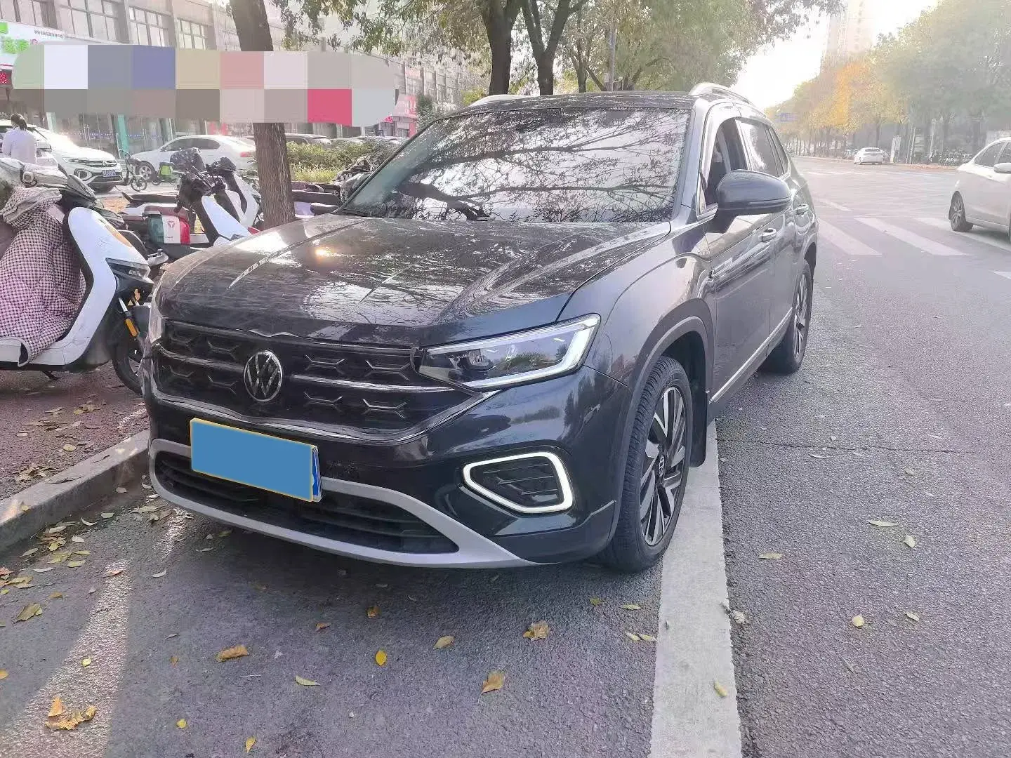 2023 VOLKSWAGEN TAYRON view 1