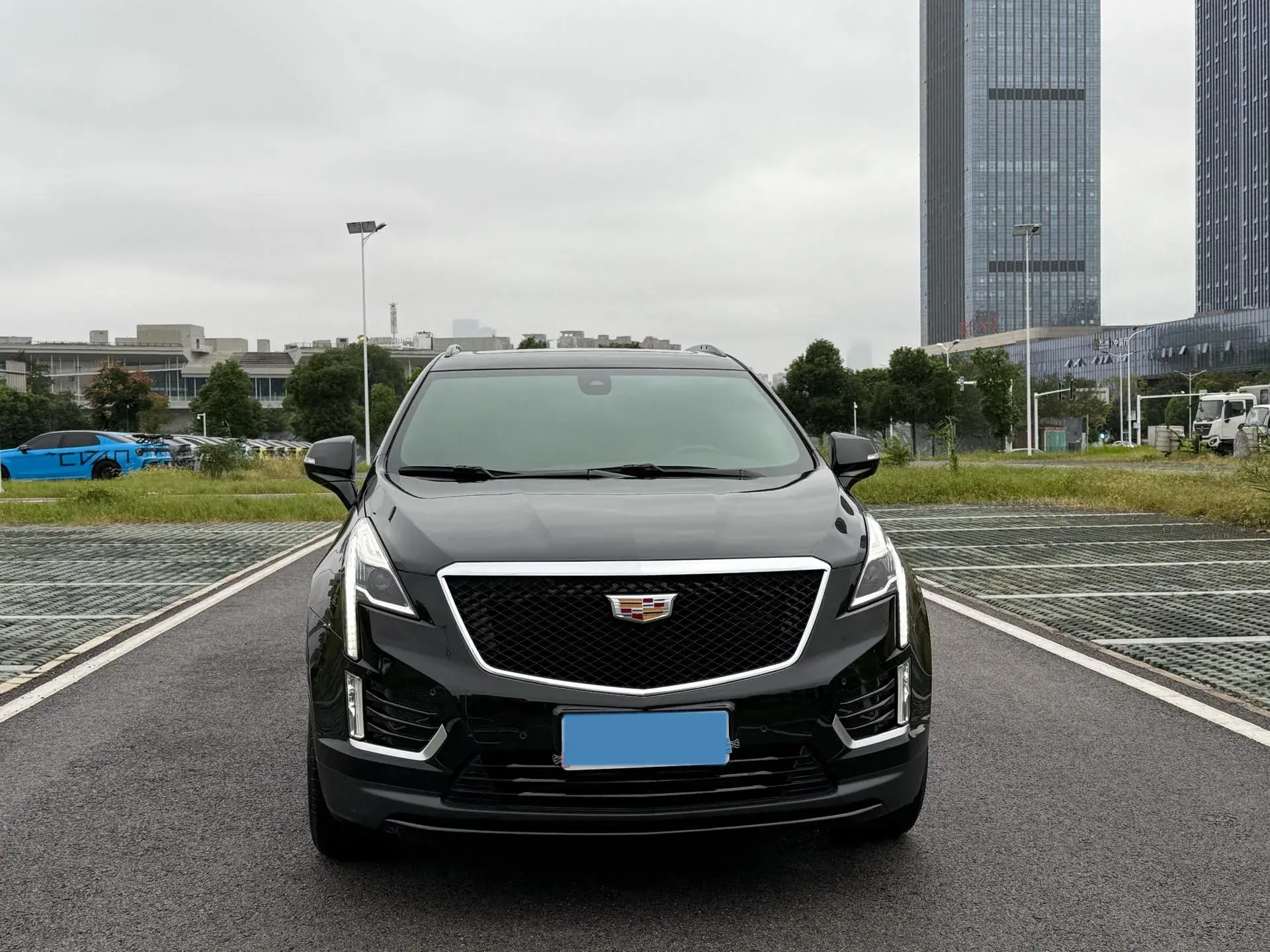 2022 CADILLAC XT5 thumbnail 2