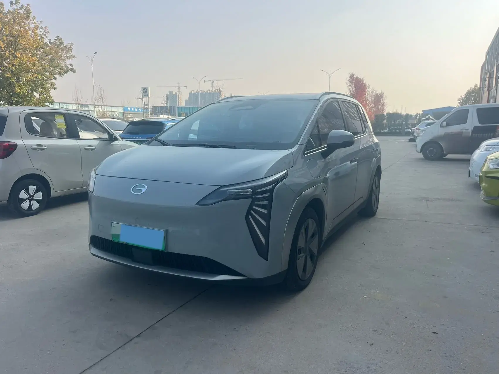 2023 AION Y view 1