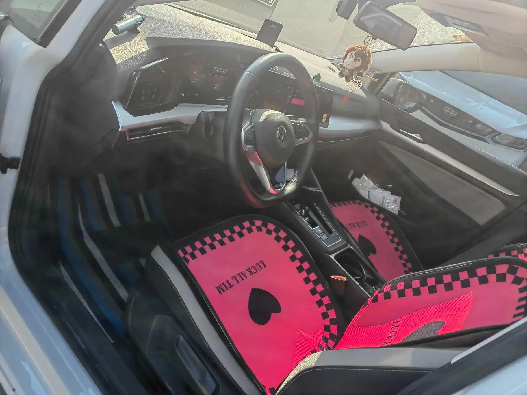 2021 VOLKSWAGEN GOLF thumbnail 3