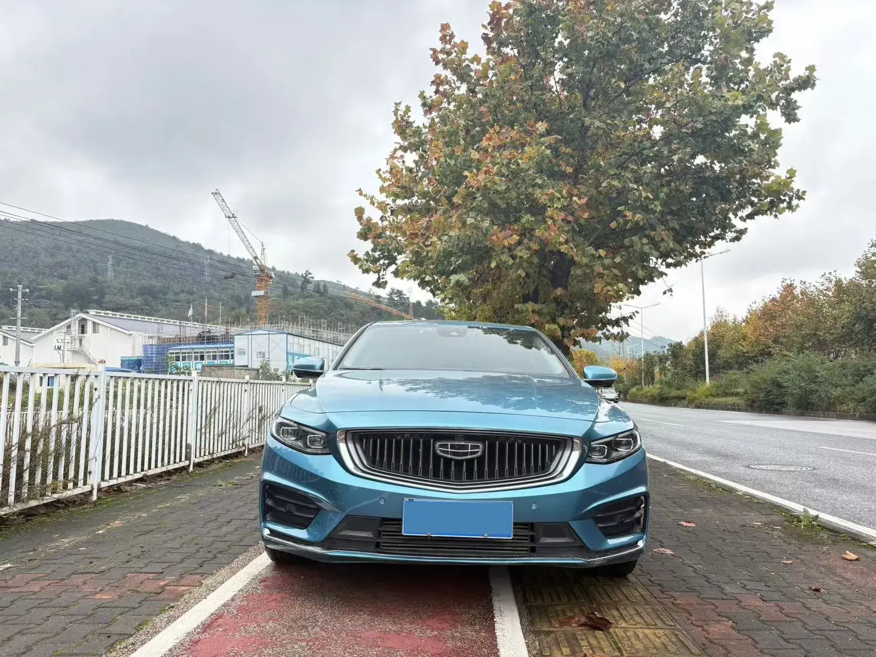 2020 GEELY OKAVANGO thumbnail 2