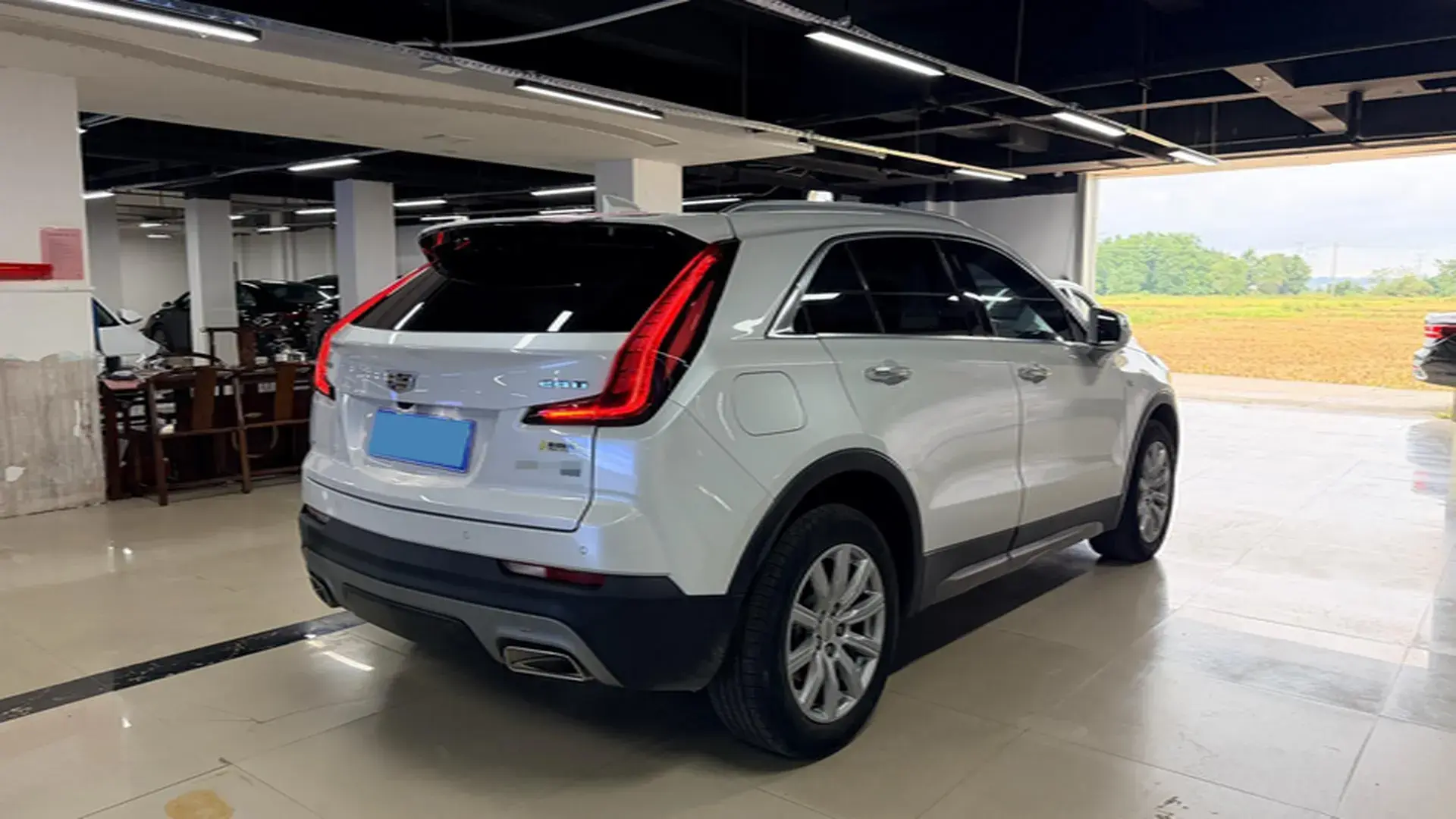 2020 CADILLAC XT4 thumbnail 4