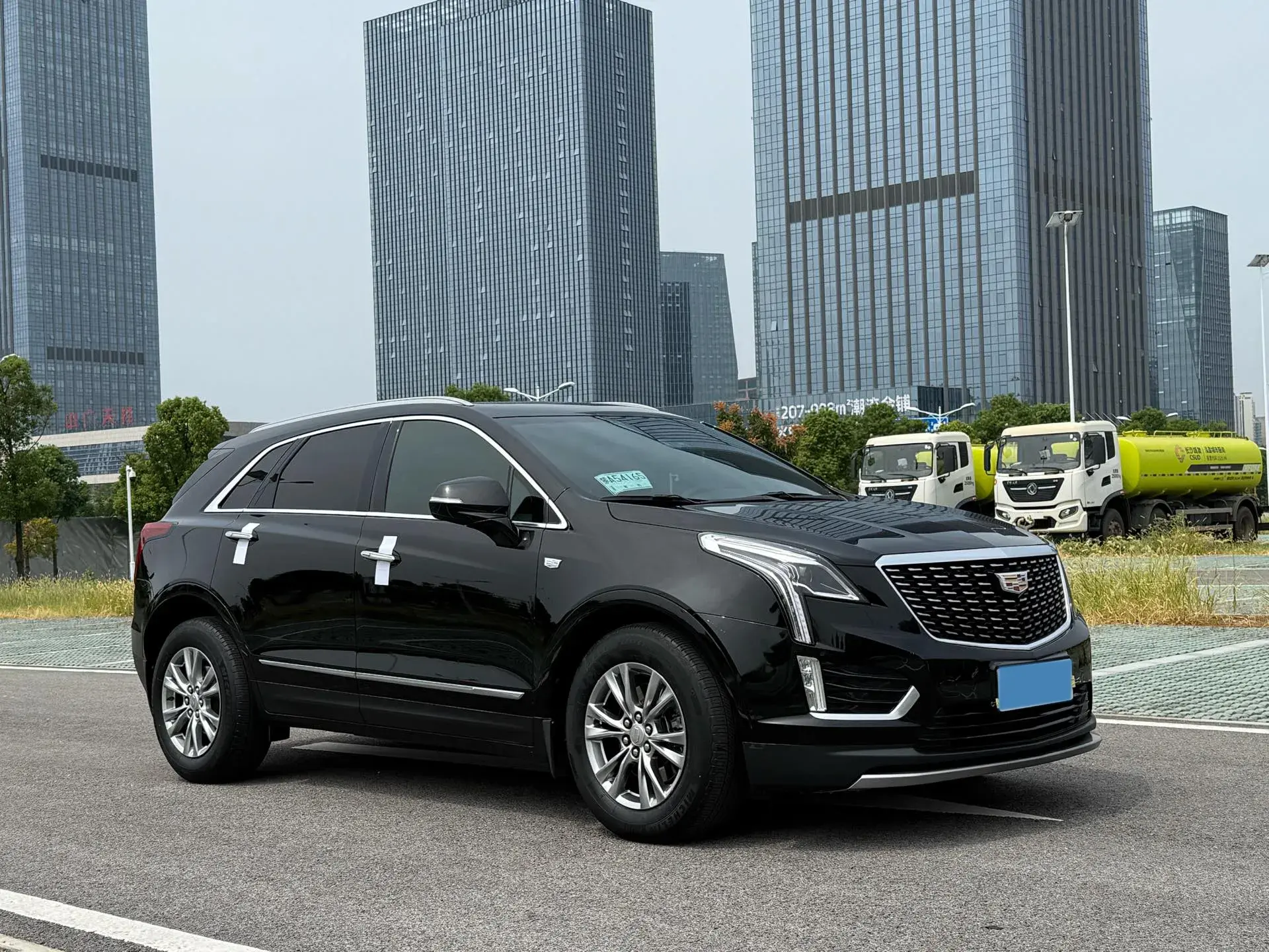 2021 CADILLAC XT5 thumbnail 3