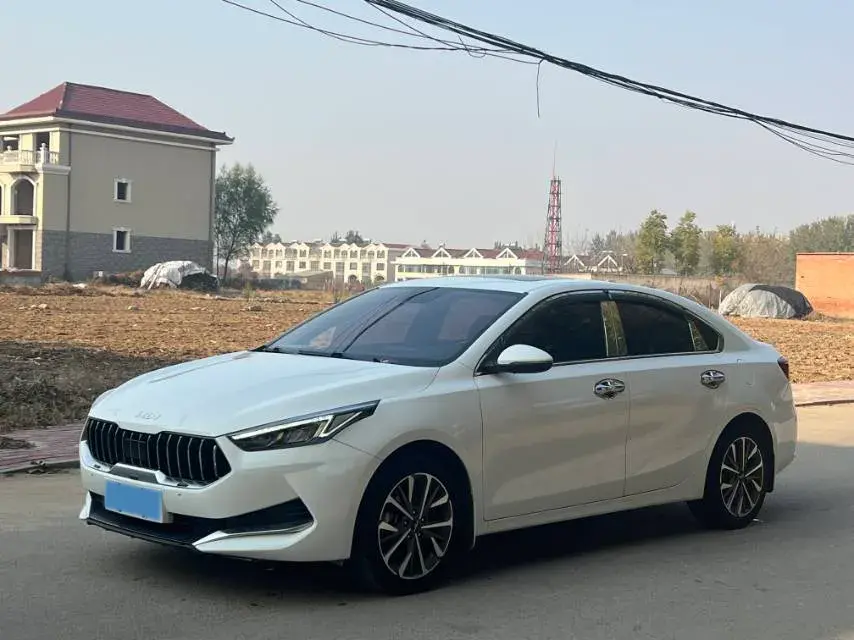 2021 KIA K3 view 1