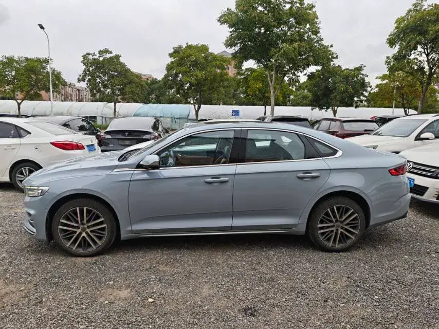 2023 GEELY PREFACE thumbnail 3