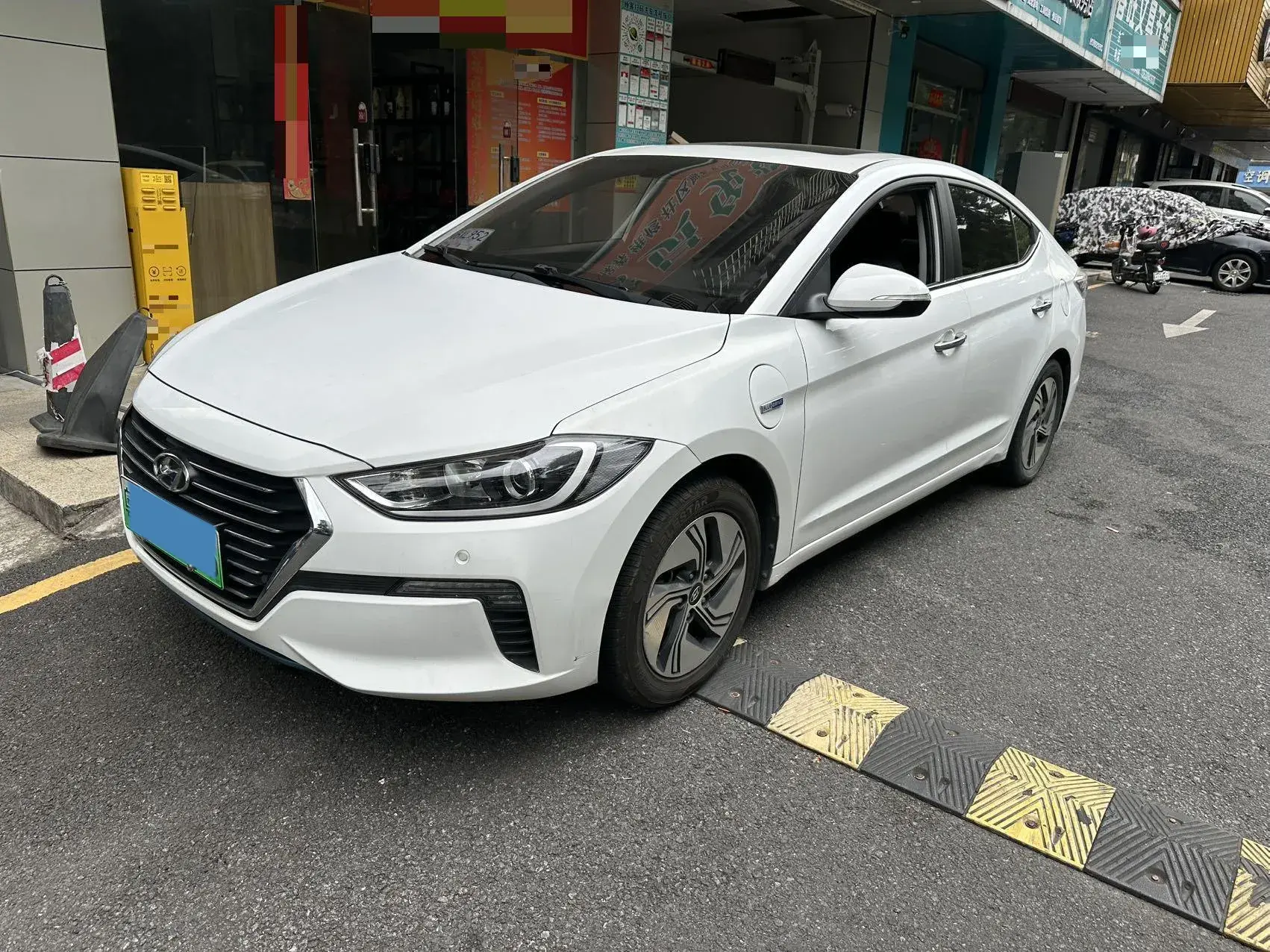 2019 HYUNDAI ELANTRA view 1