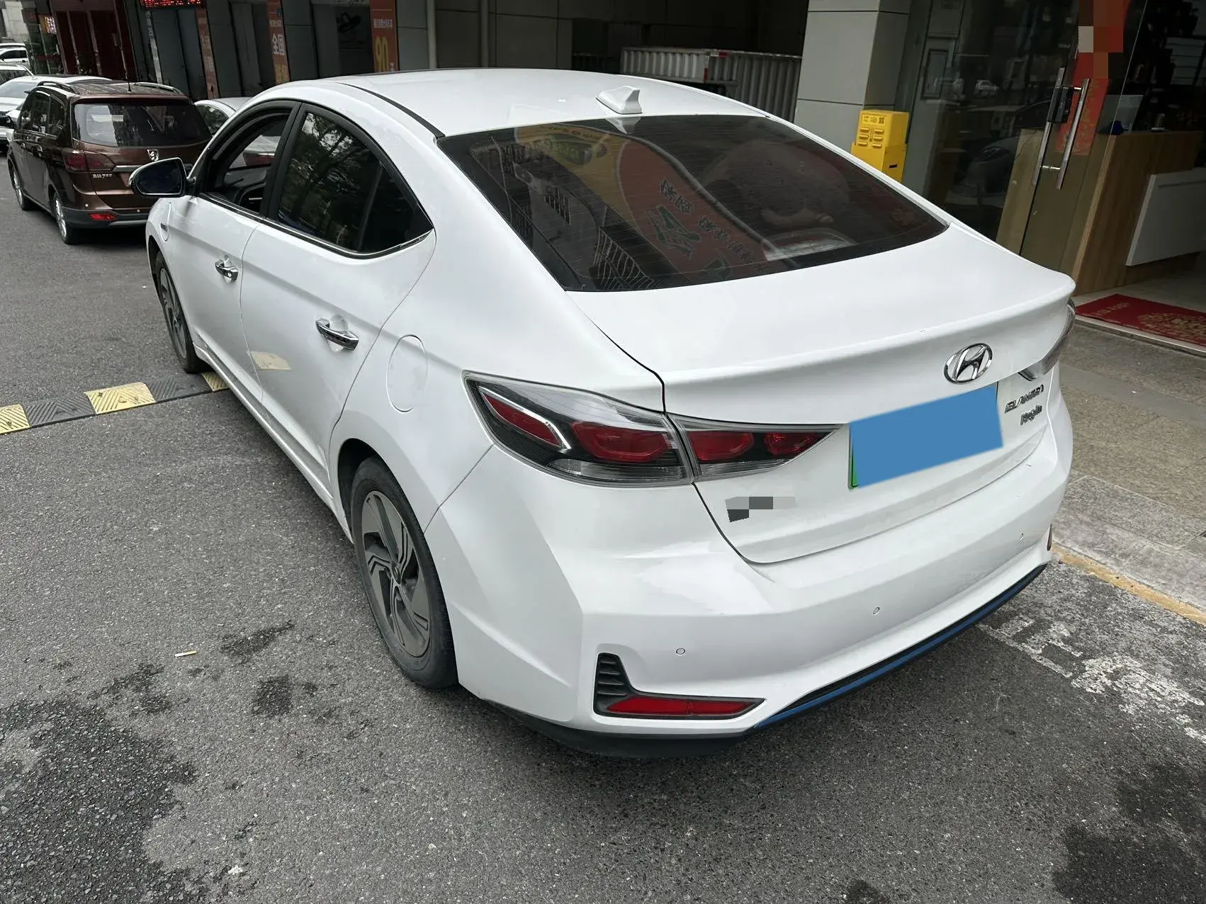 2019 HYUNDAI ELANTRA thumbnail 3