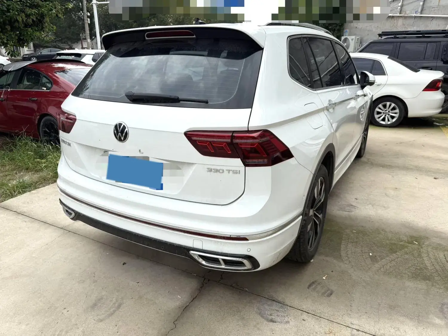 2024 VOLKSWAGEN TIGUAN thumbnail 4