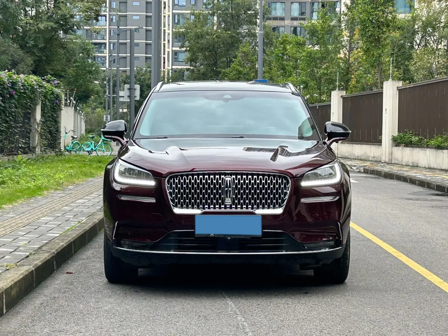 2022 LINCOLN CORSAIR thumbnail 2