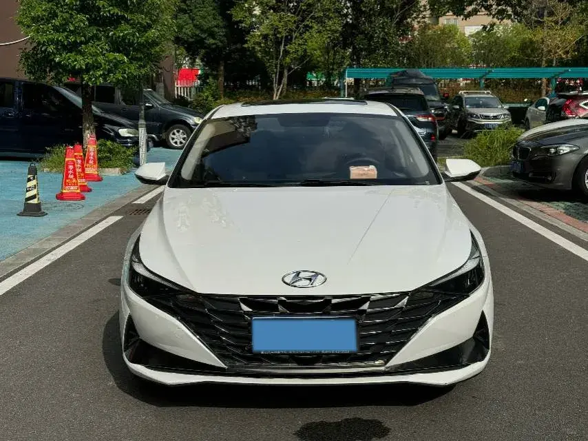 2021 HYUNDAI ELANTRA thumbnail 2