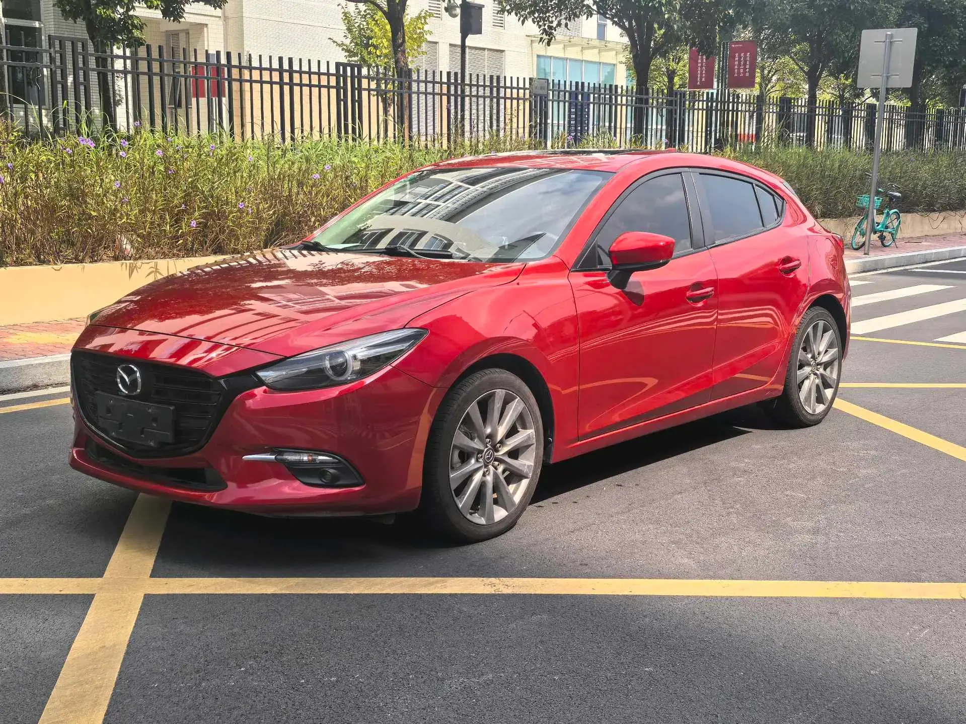 2019 MAZDA 3 view 1