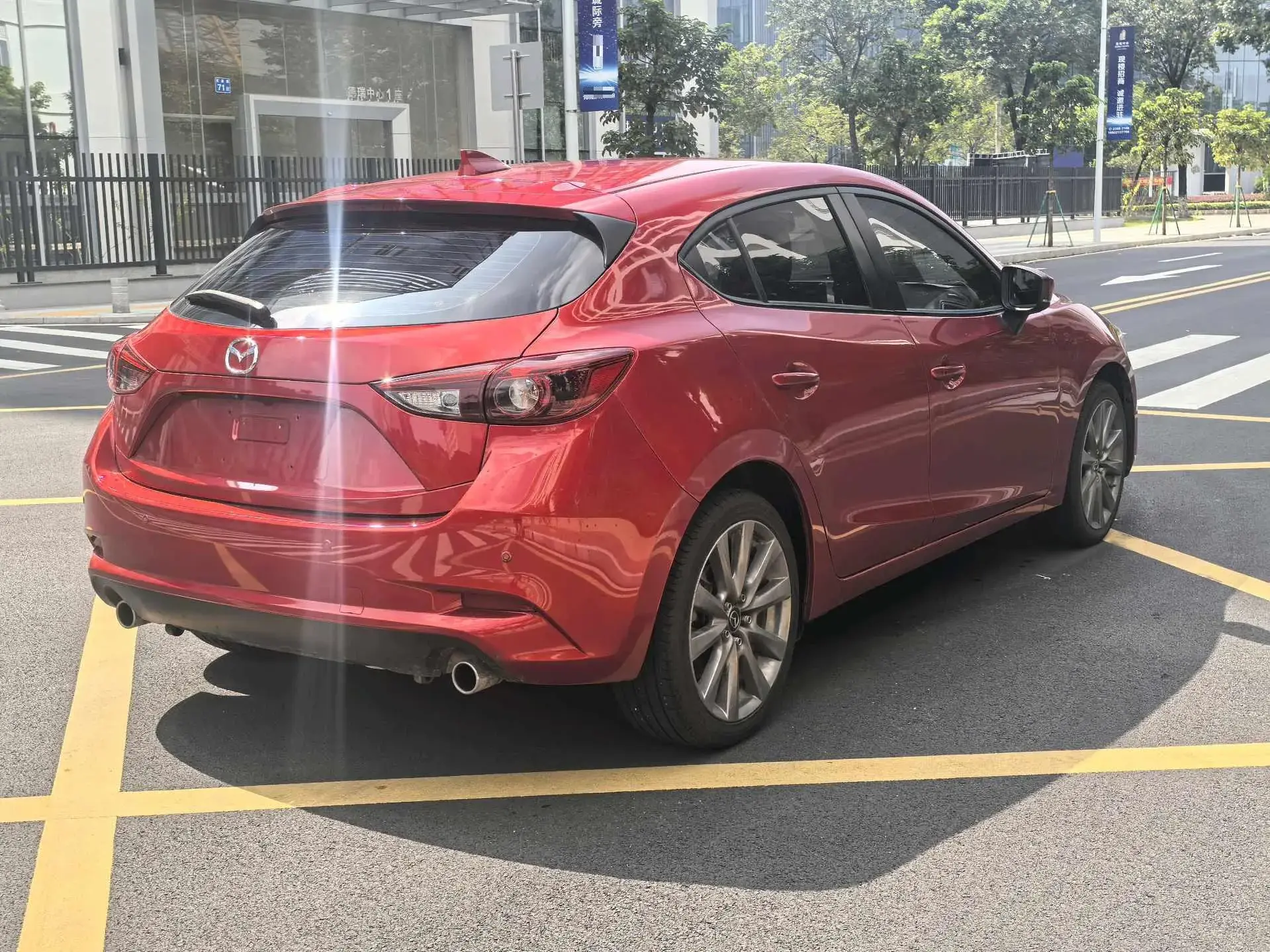 2019 MAZDA 3 thumbnail 4