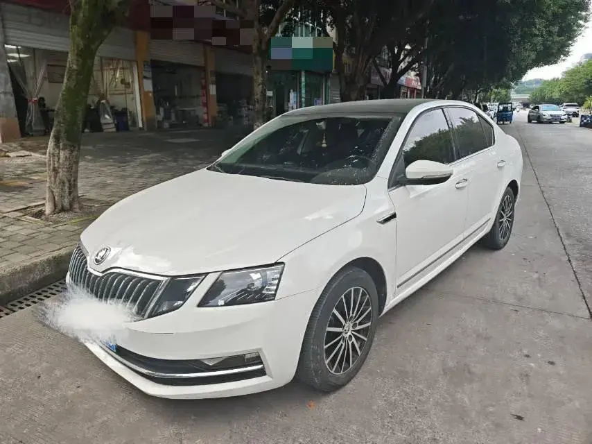 2018 SKODA OCTAVIA view 1