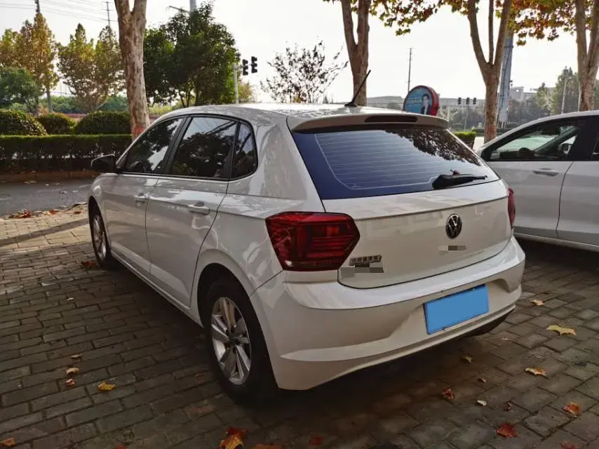 2023 VOLKSWAGEN POLO thumbnail 2
