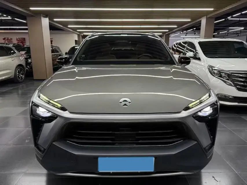 2020 NIO ES8 thumbnail 2