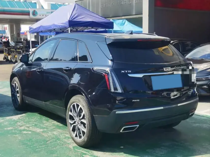 2024 CADILLAC XT5 thumbnail 4