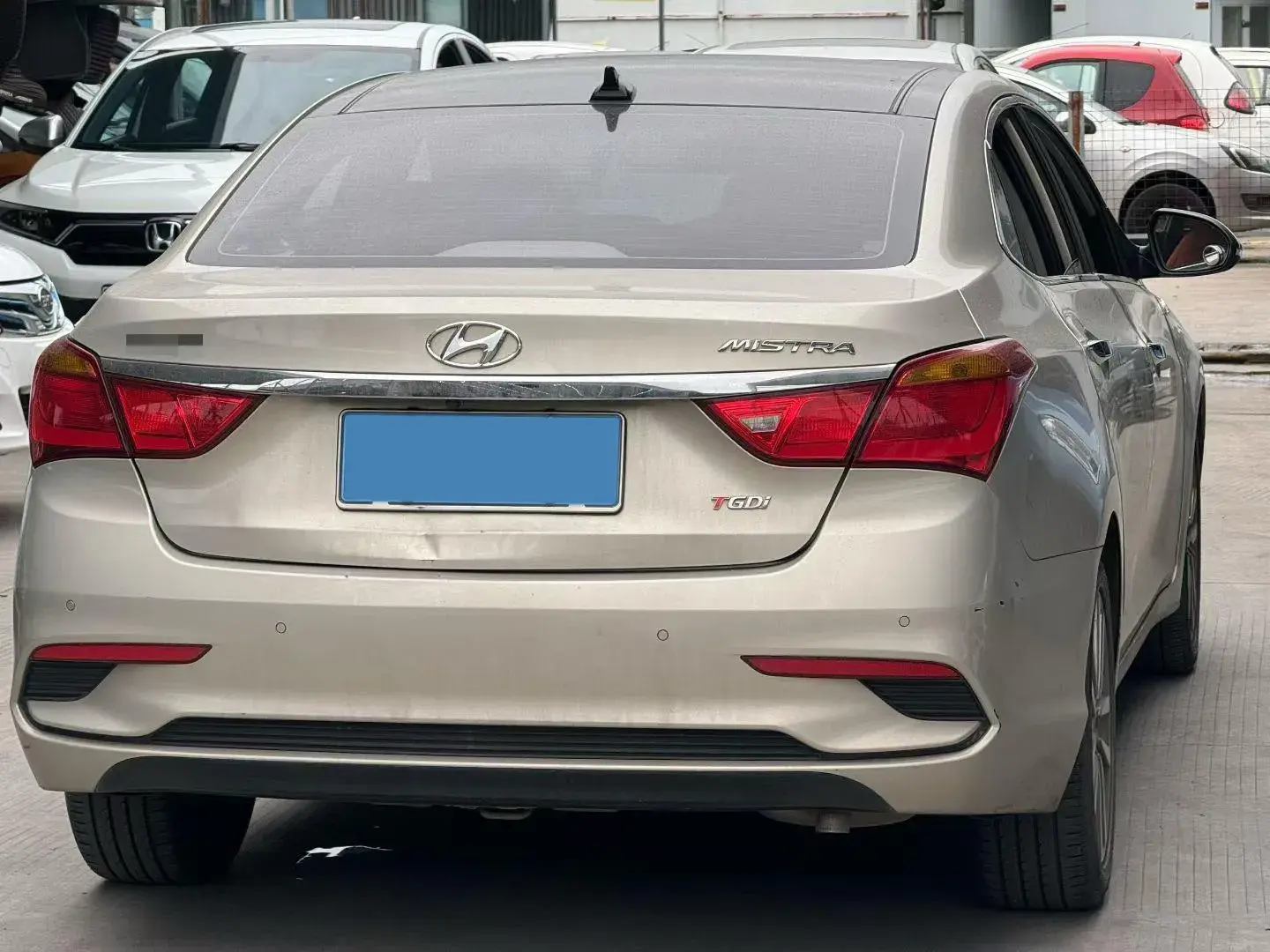 2017 HYUNDAI MISTRA thumbnail 4