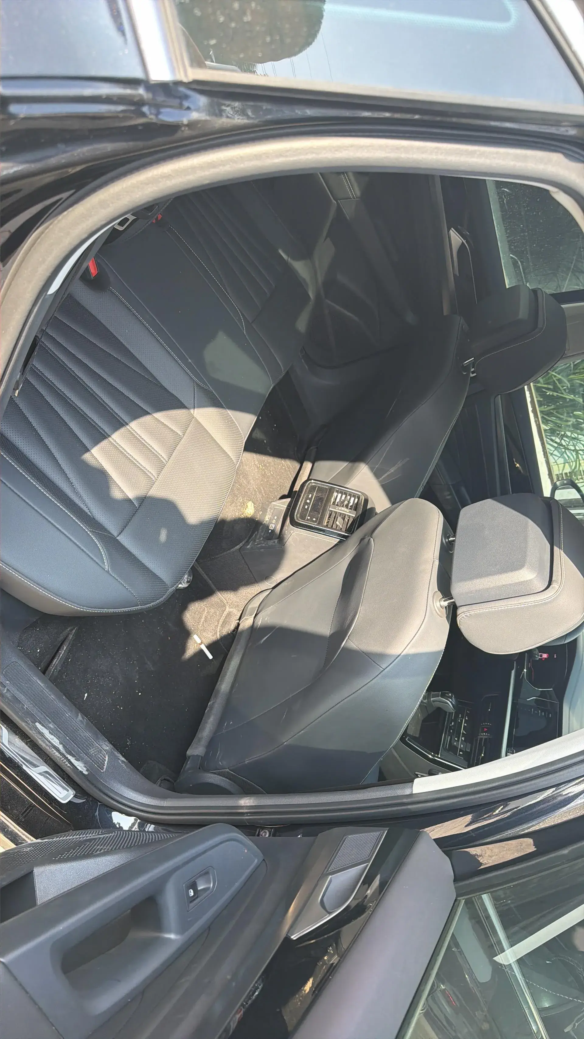 2025 VOLKSWAGEN PASSAT thumbnail 3