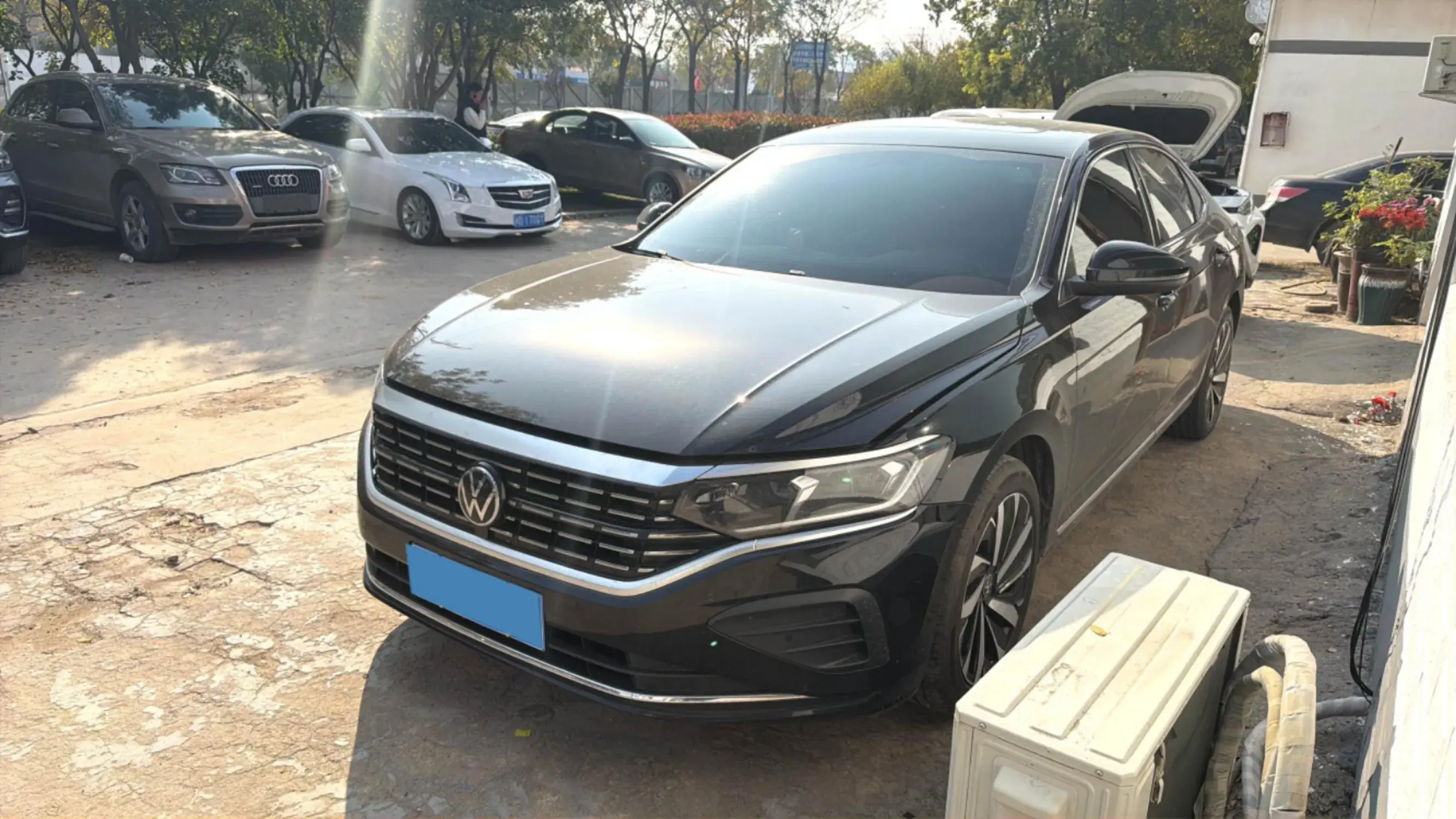 2025 VOLKSWAGEN PASSAT view 1