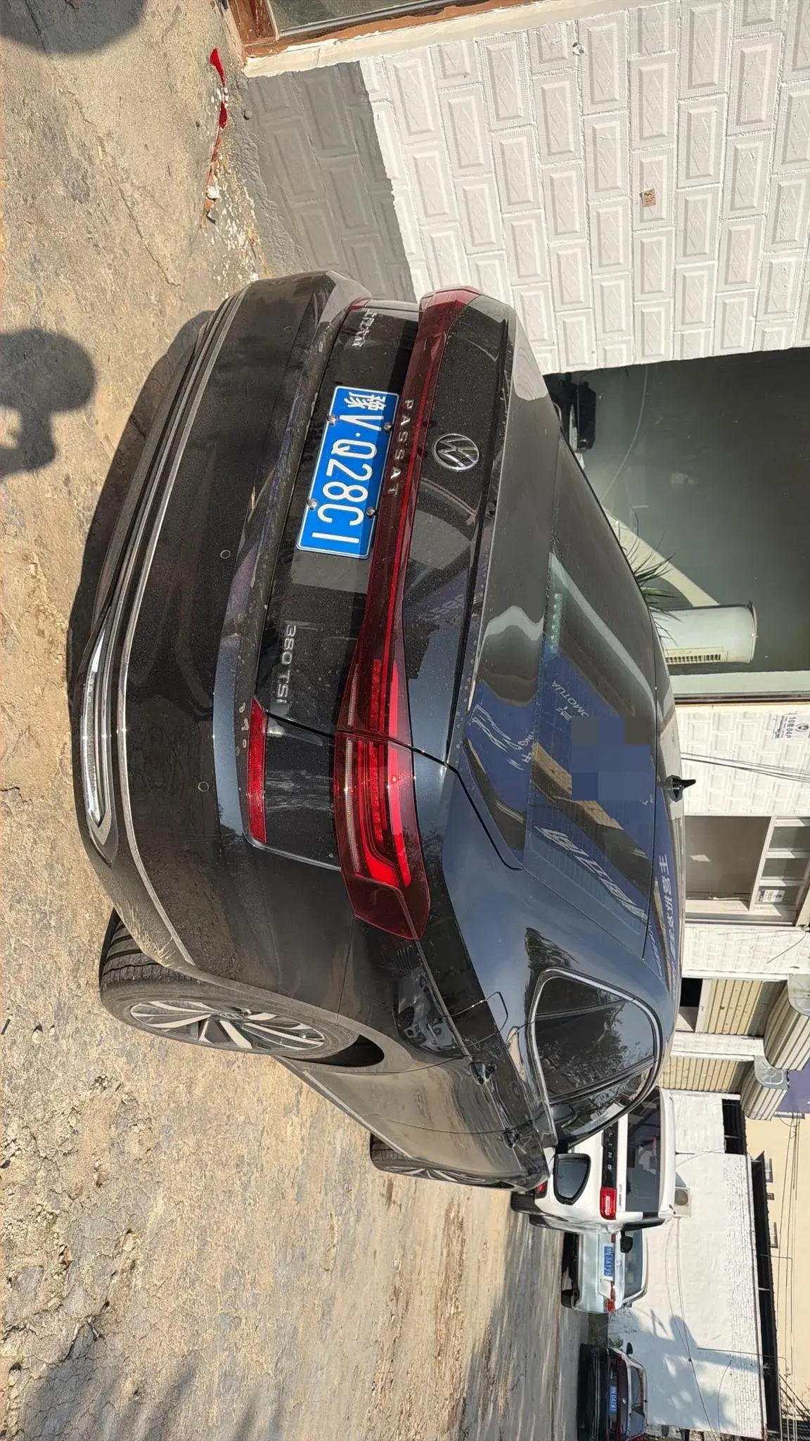 2025 VOLKSWAGEN PASSAT thumbnail 4