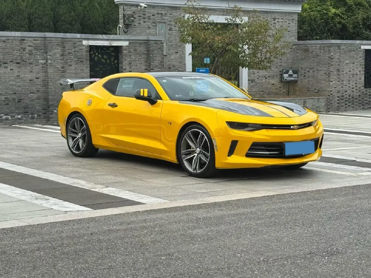 2017 Chevrolet Camaro 2.0T 275HP L4 8AT,autocango,china used car exporter,china ev exporter,chinese used car exporter,chinese used ev exporter