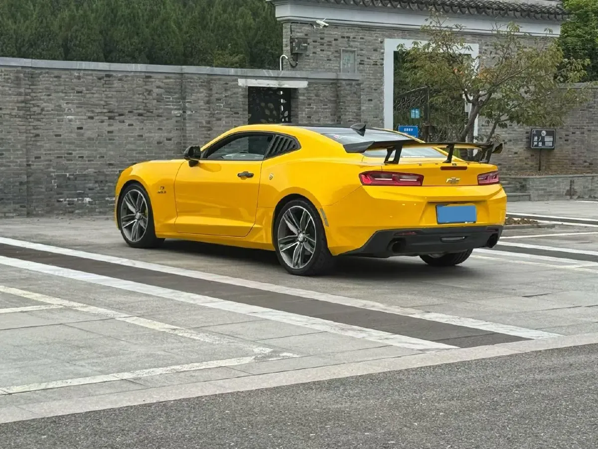 2017 Chevrolet Camaro 2.0T 275HP L4 8AT,autocango,china used car exporter,china ev exporter,chinese used car exporter,chinese used ev exporter