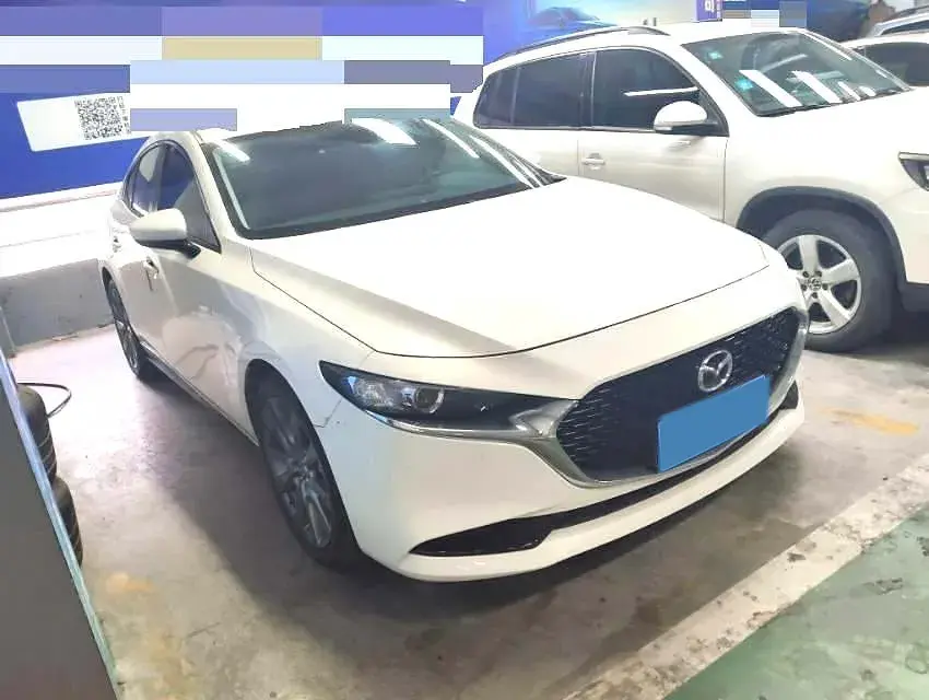 2022 MAZDA 3 thumbnail 2