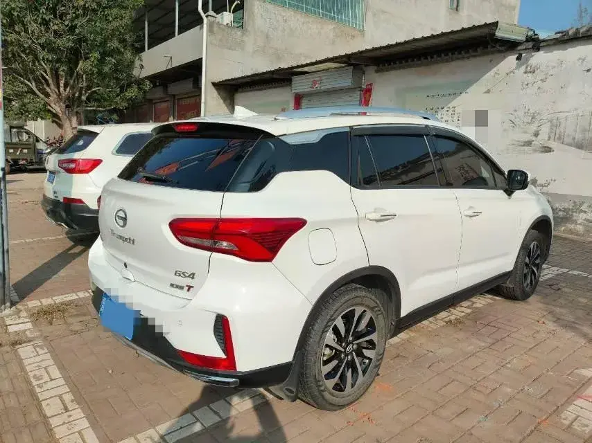 2018 GAC TRUMPCHI thumbnail 3