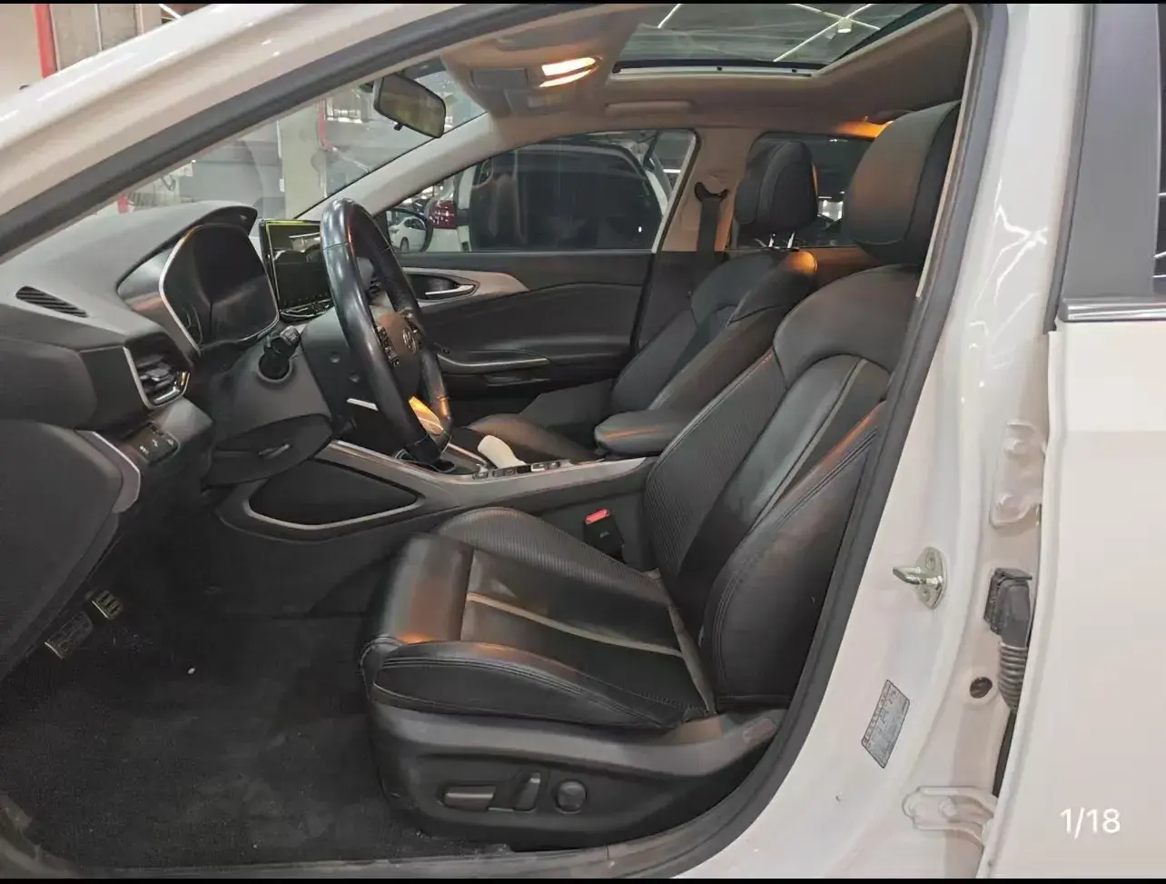 2019 HYUNDAI LA thumbnail 2