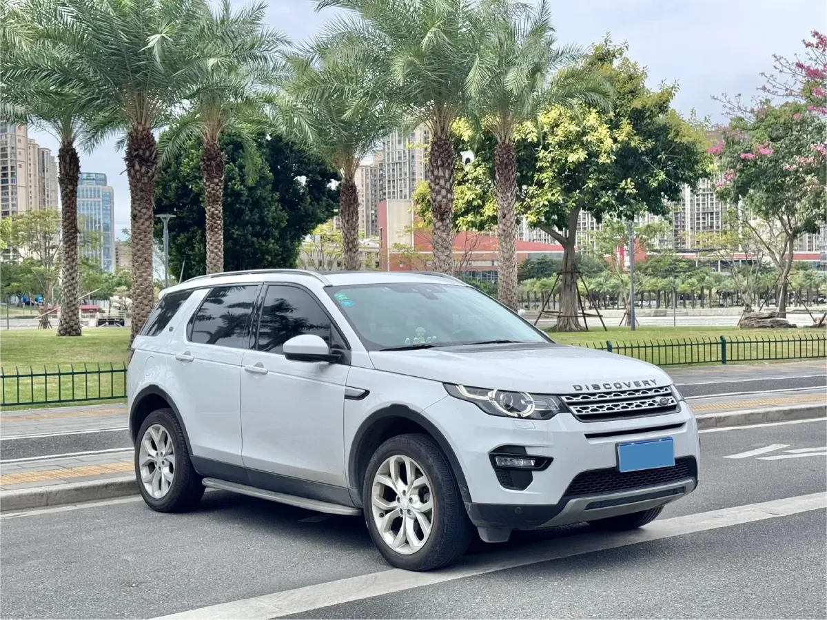 2018 Land Rover Discovery Sport 2.0T 241HP L4 9AT,autocango,china used car exporter,china ev exporter,chinese used car exporter,chinese used ev exporter