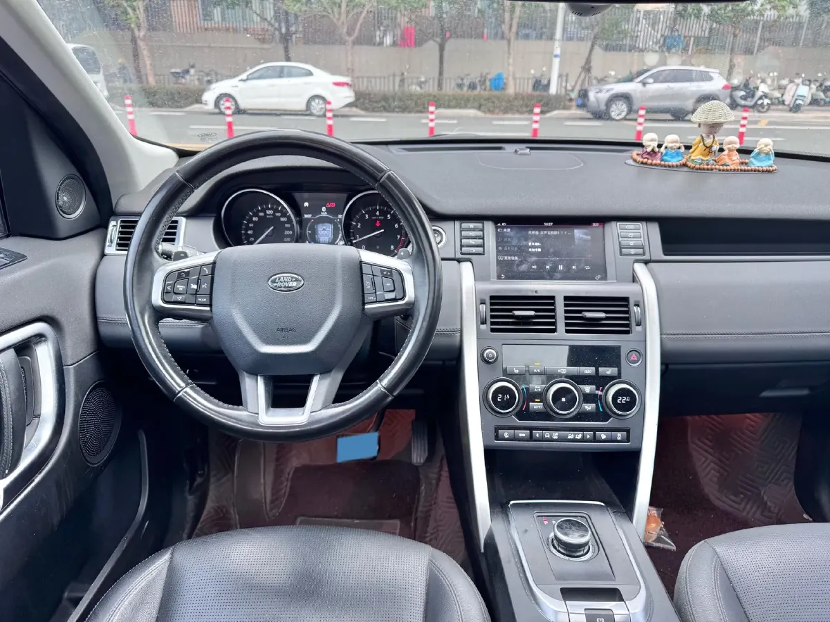 2018 Land Rover Discovery Sport 2.0T 241HP L4 9AT,autocango,china used car exporter,china ev exporter,chinese used car exporter,chinese used ev exporter