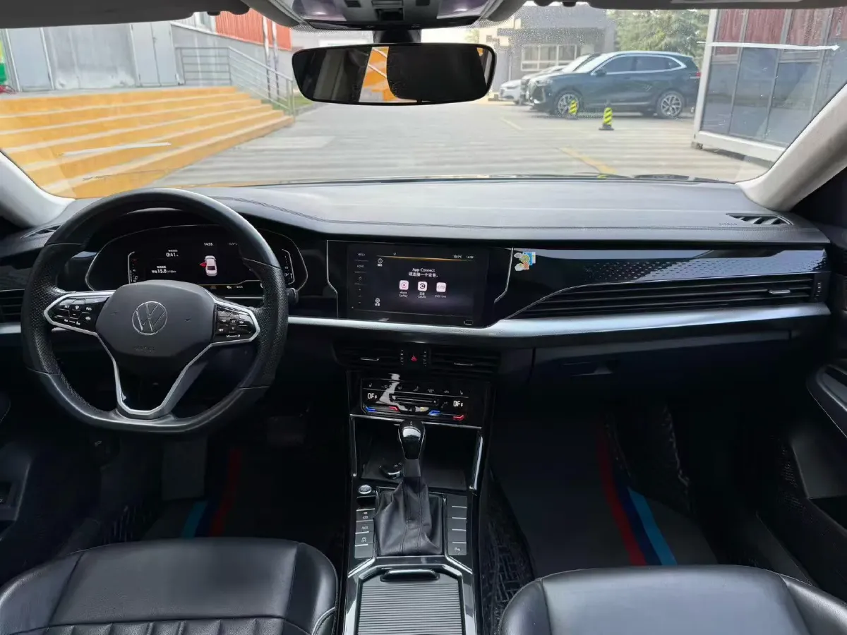 2023 Volkswagen Passat 2.0T 186HP L4 7DCT,autocango,china used car exporter,china ev exporter,chinese used car exporter,chinese used ev exporter