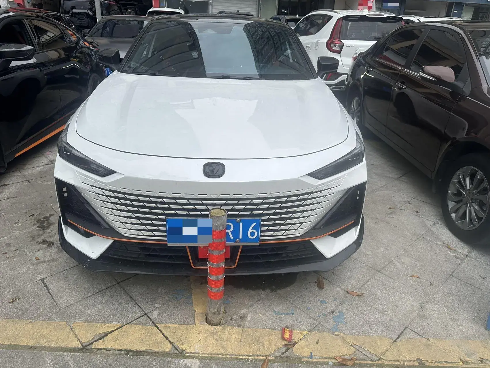 2023 CHANGAN UNI-V thumbnail 2