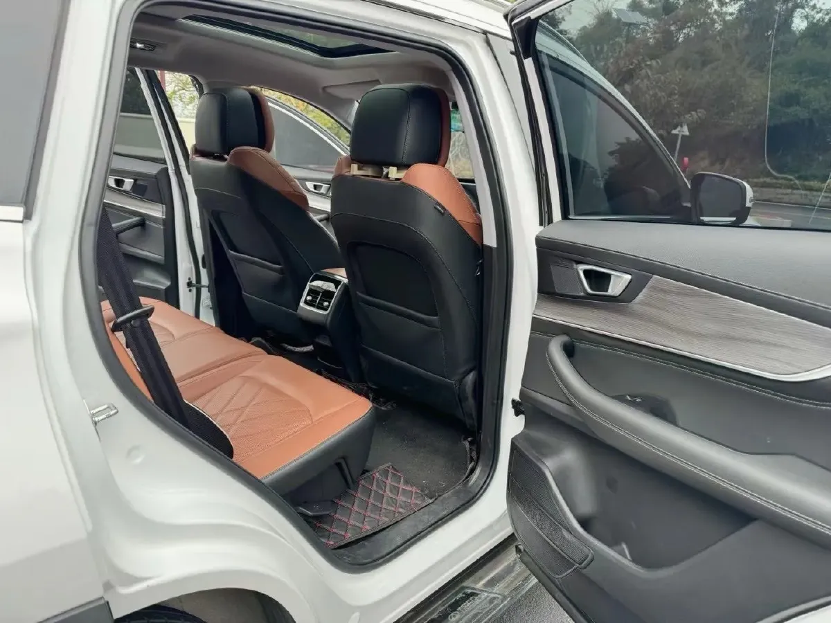 2022 Chery Tiggo 8 Plus e+ 1.5T 156HP L4 3DHT PHEV 19.27KWH,autocango,china used car exporter,china ev exporter,chinese used car exporter,chinese used ev exporter