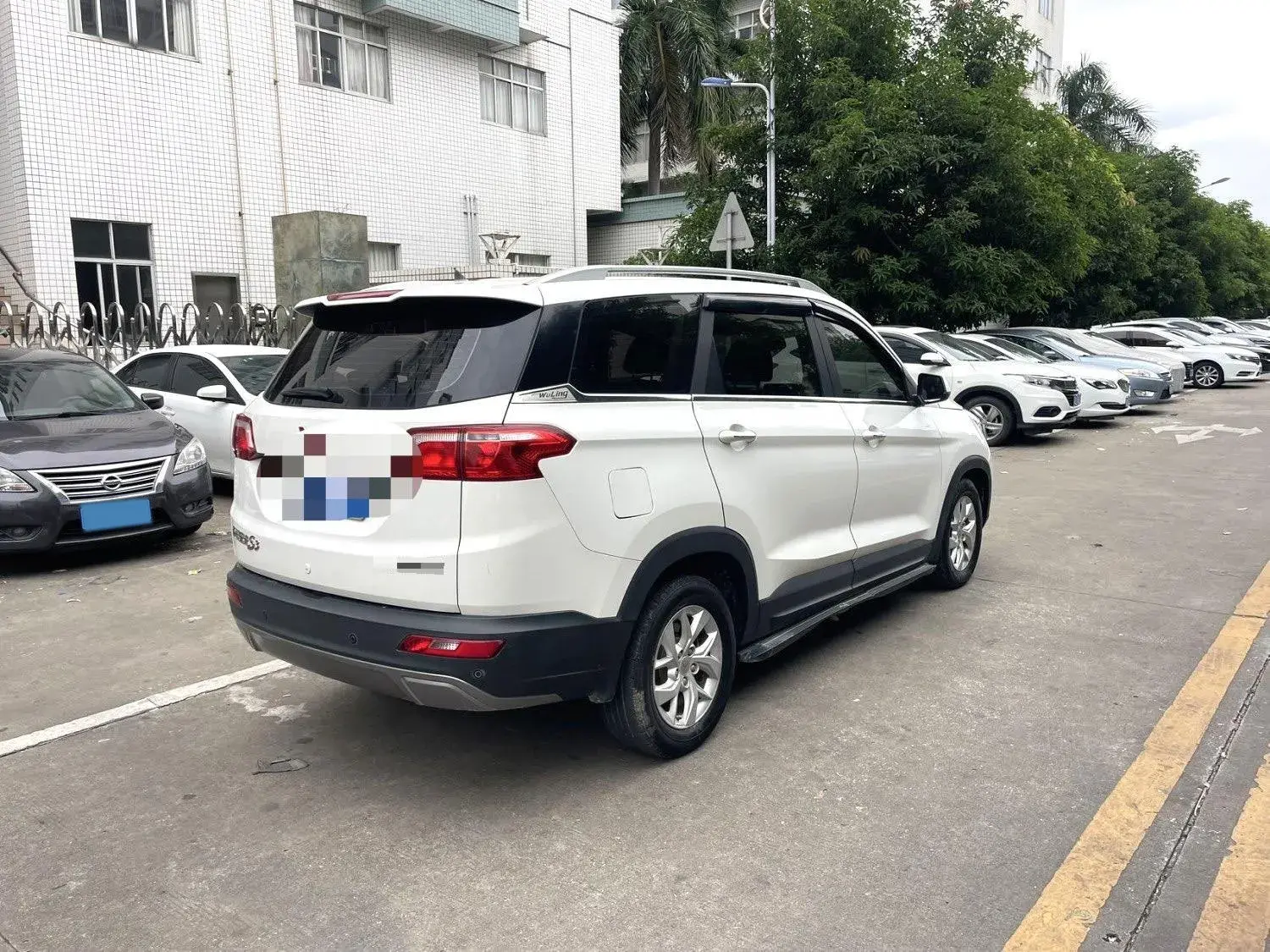 2018 WULING HONGGUANG thumbnail 4