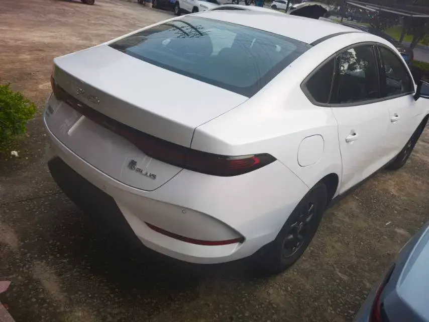 2025 BYD QIN thumbnail 4