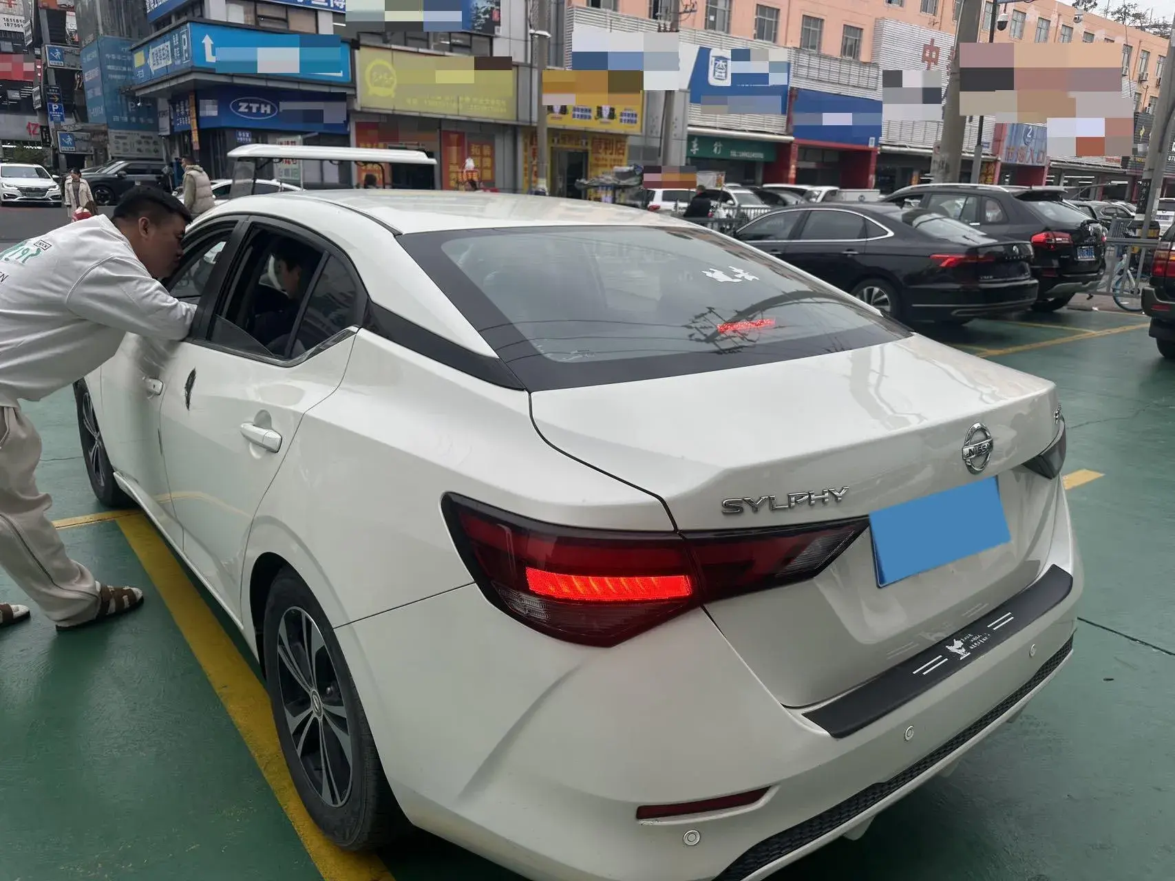 2021 NISSAN SYLPHY thumbnail 3