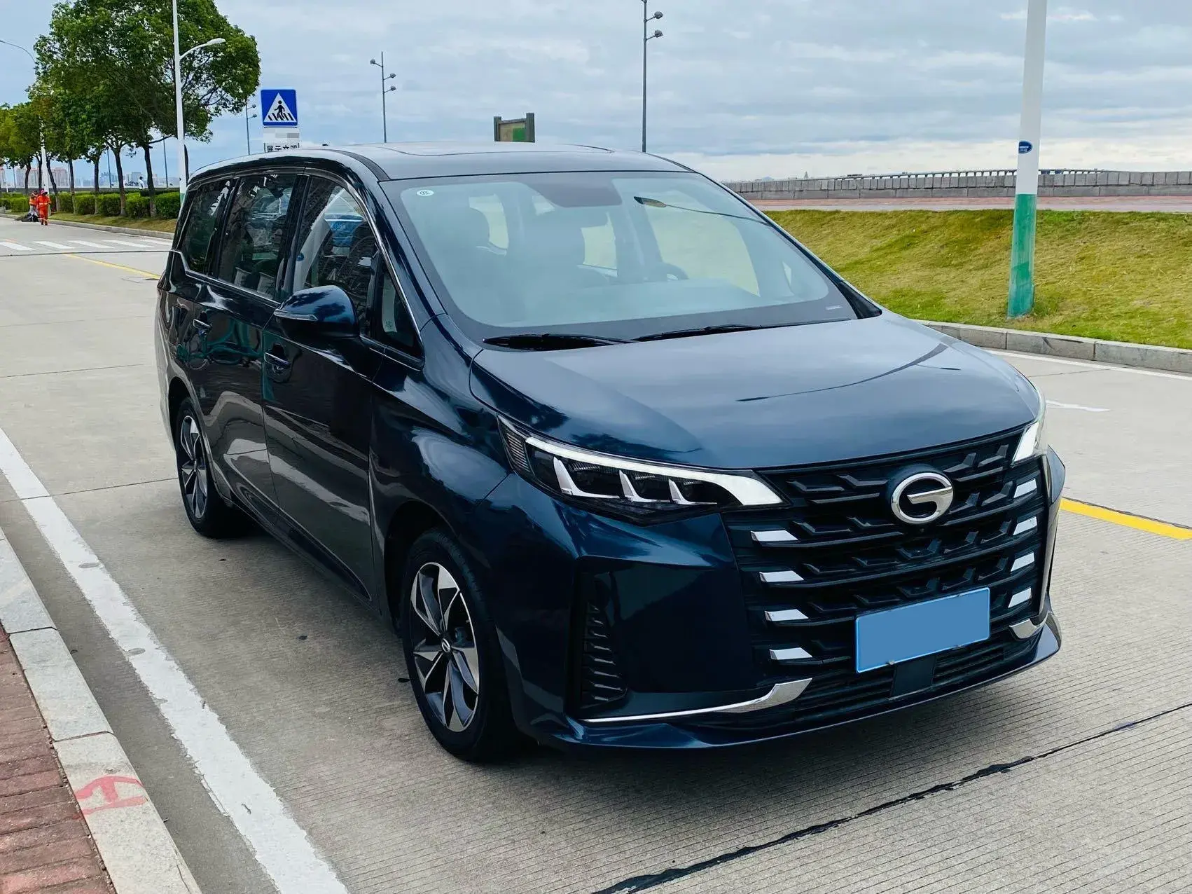 2021 GAC TRUMPCHI thumbnail 3