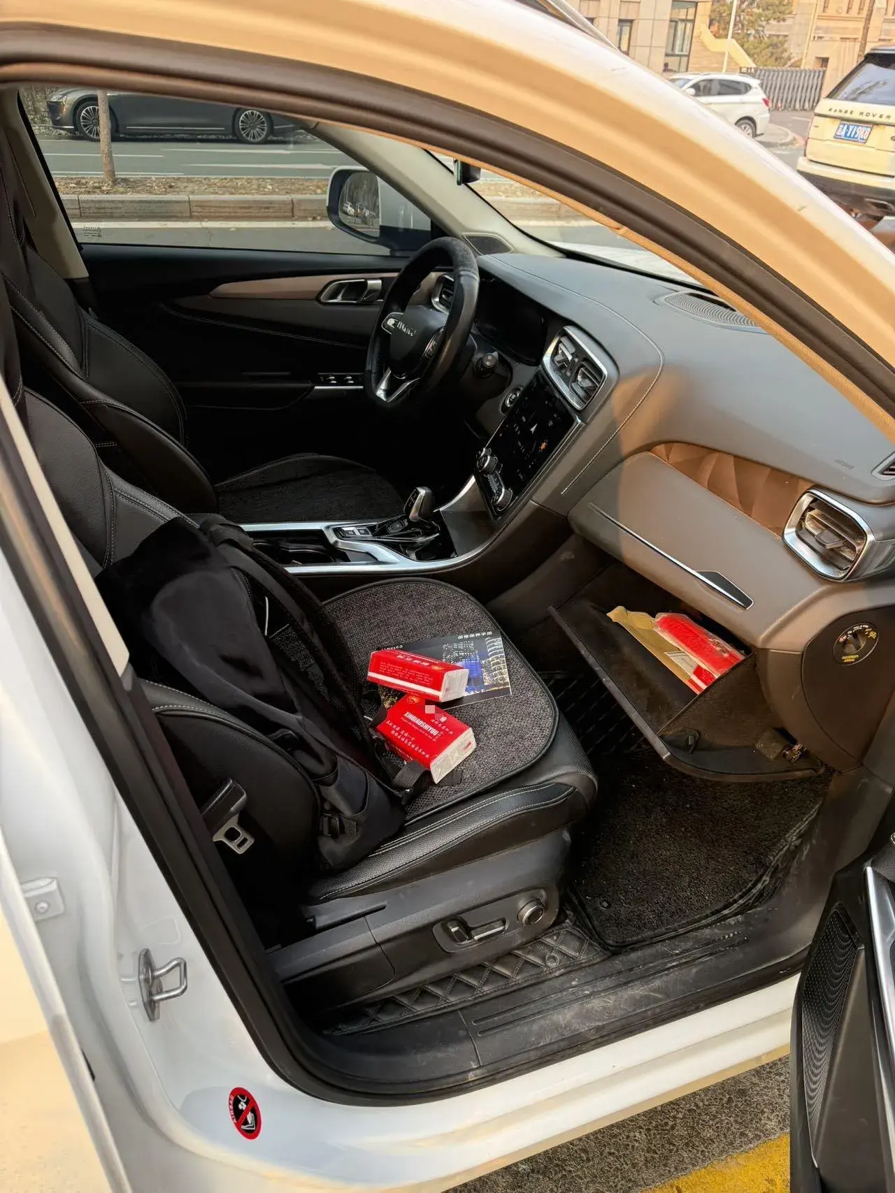 2019 LYNK&CO 01 thumbnail 3