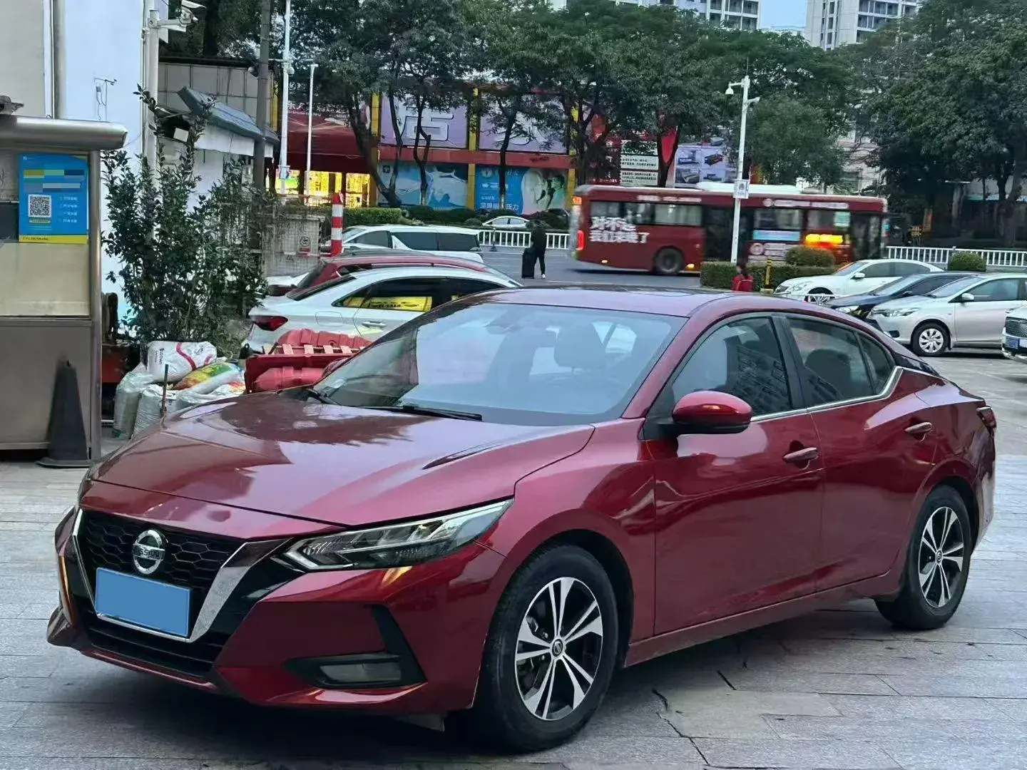 2020 NISSAN SYLPHY view 1