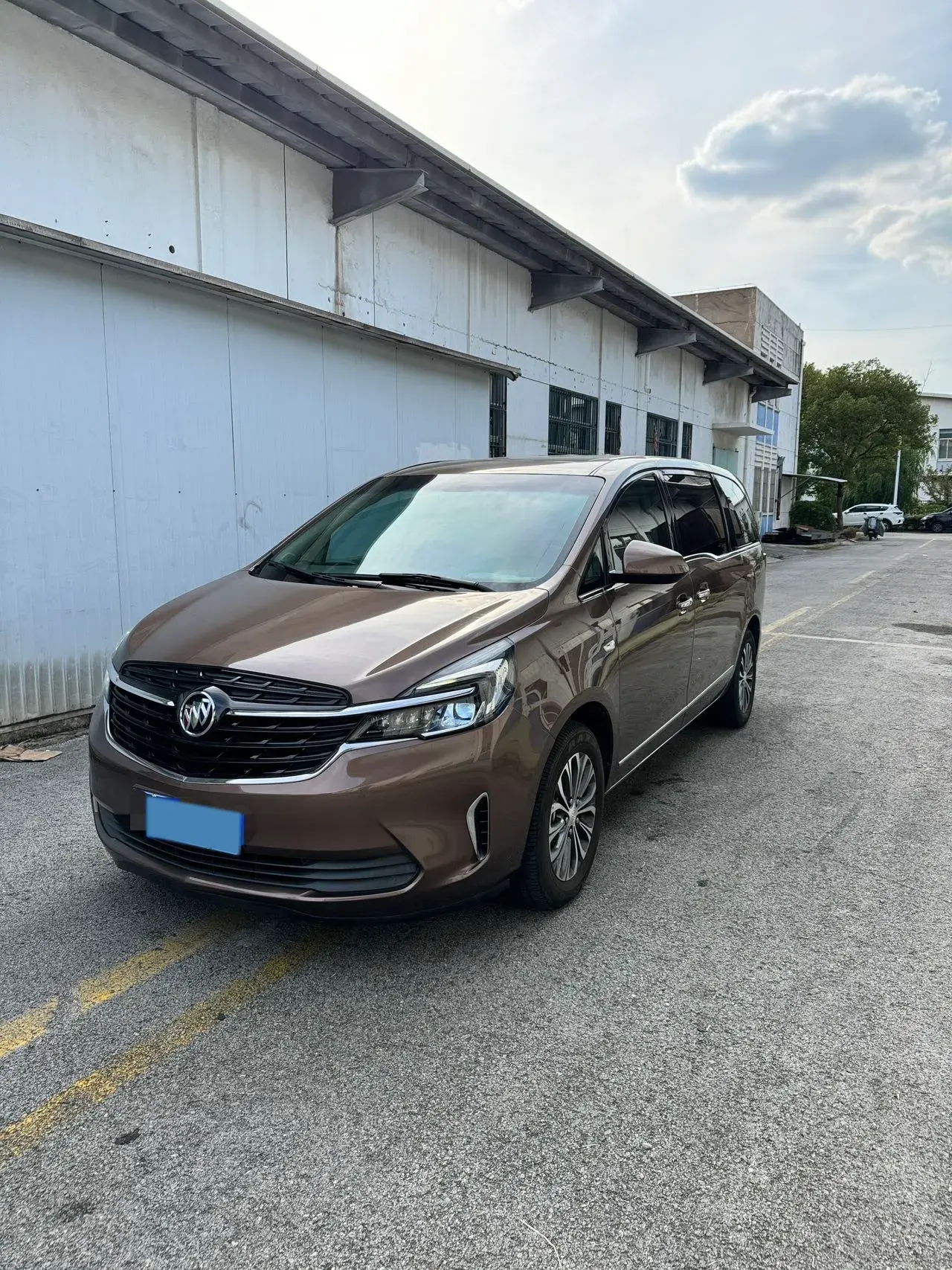 2021 BUICK GL8 view 1