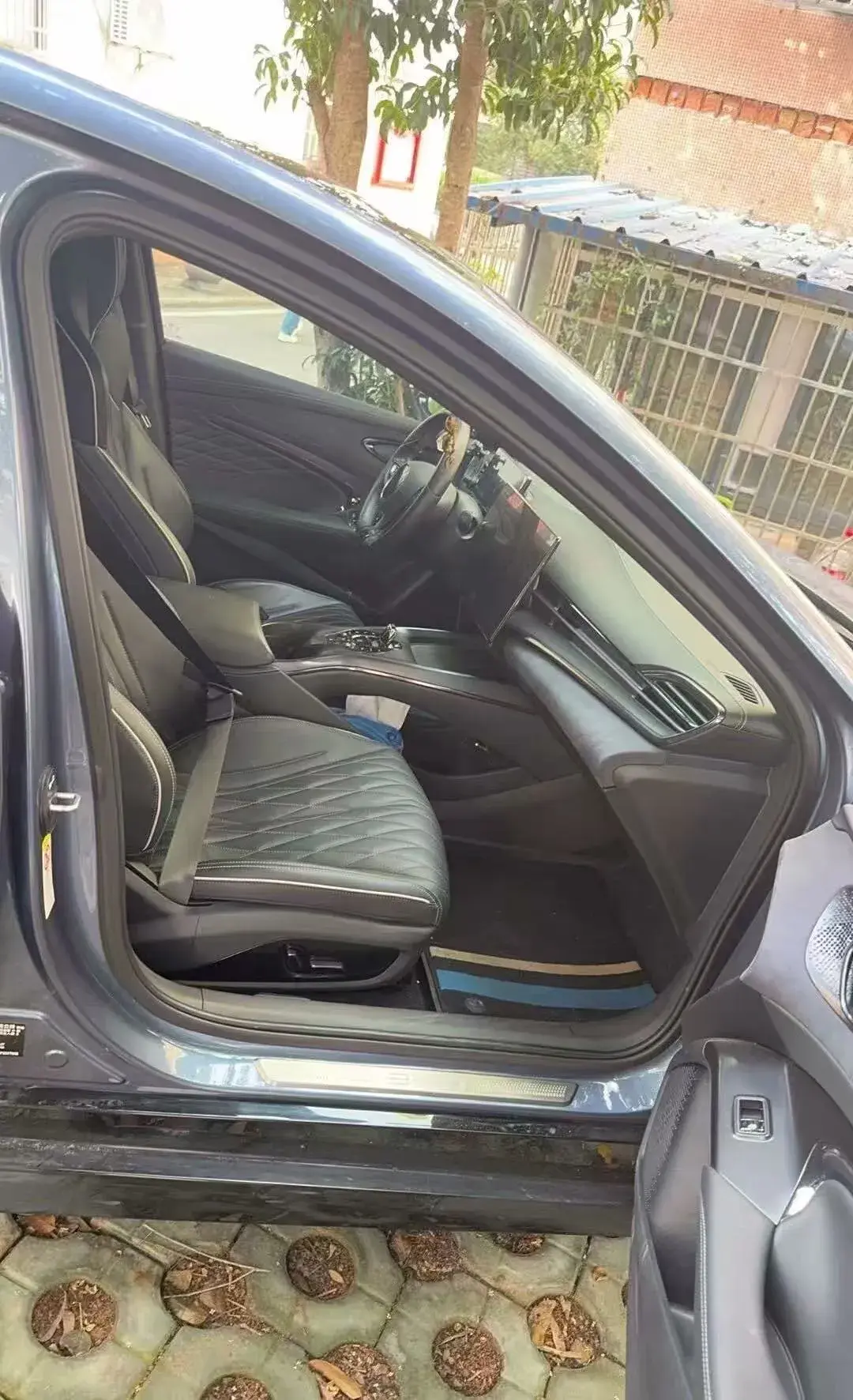 2023 BYD SEAL thumbnail 3